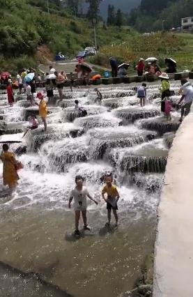 贵州瓮安网红景点岩坑河（视频）