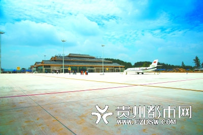 凯里黄平机场校飞2013年10月1日正式通航（图）