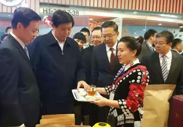 中国第一个省委书记命名的高端茶叶--贵州“普安红”：50000元一斤的“叶子”